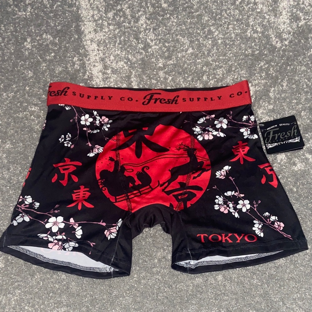 Fresh Supply Co. NWT Medium boxers black & red